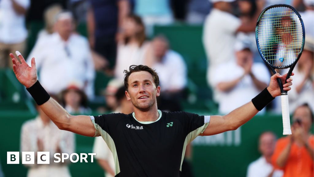 Monte Carlo Masters: Casper Ruud beats Novak Djokovic to set up Stefanos Tsitsipas final